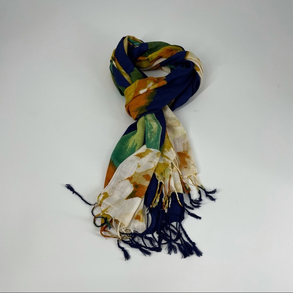 Liz Claiborne Accessories - 5/$18 Liz Claiborne Blue Cream Floral Fringe Scarf Preppy Fall Fashion